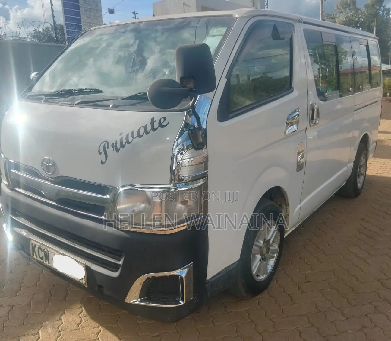 Toyota HiAce 2012 White
