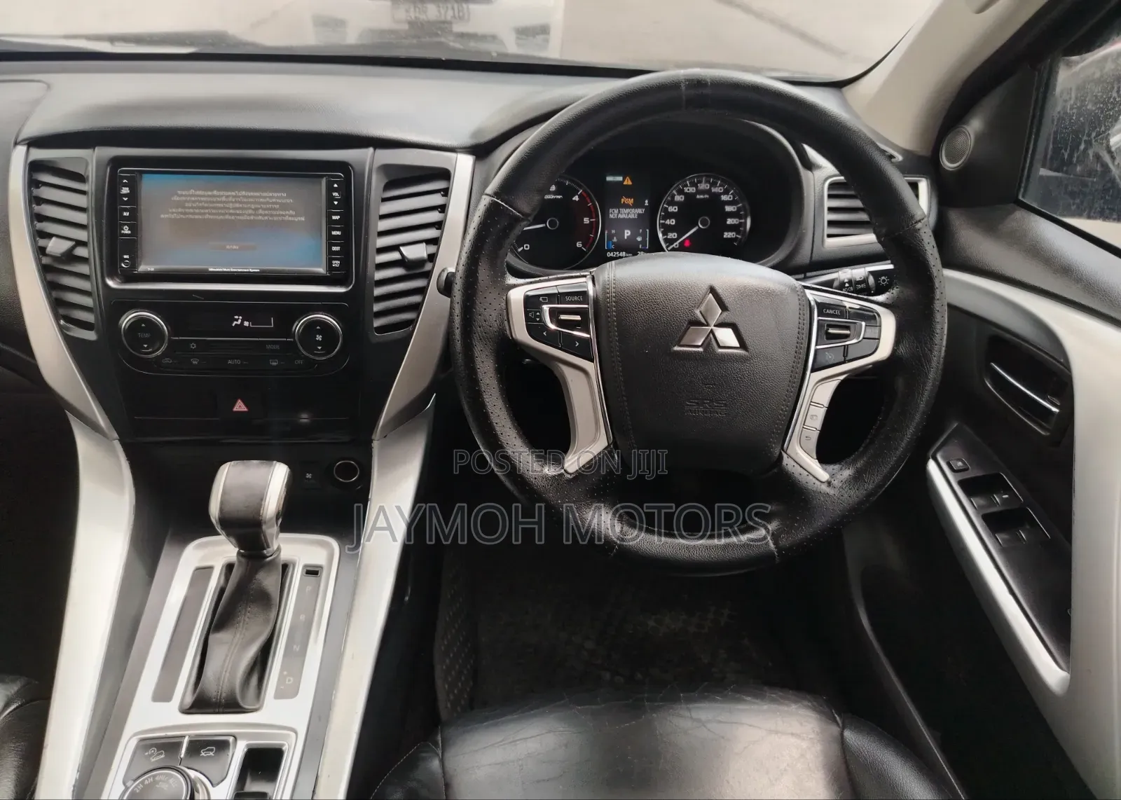 Mitsubishi Pajero Sport 2018 Black