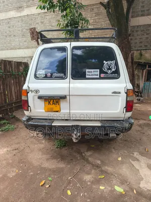 Toyota Land Cruiser 1992 White