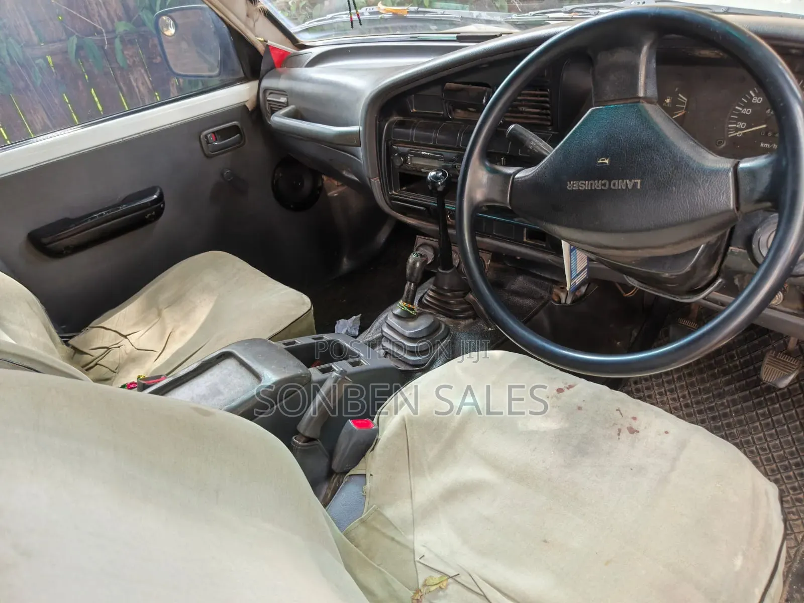 Toyota Land Cruiser 1992 White