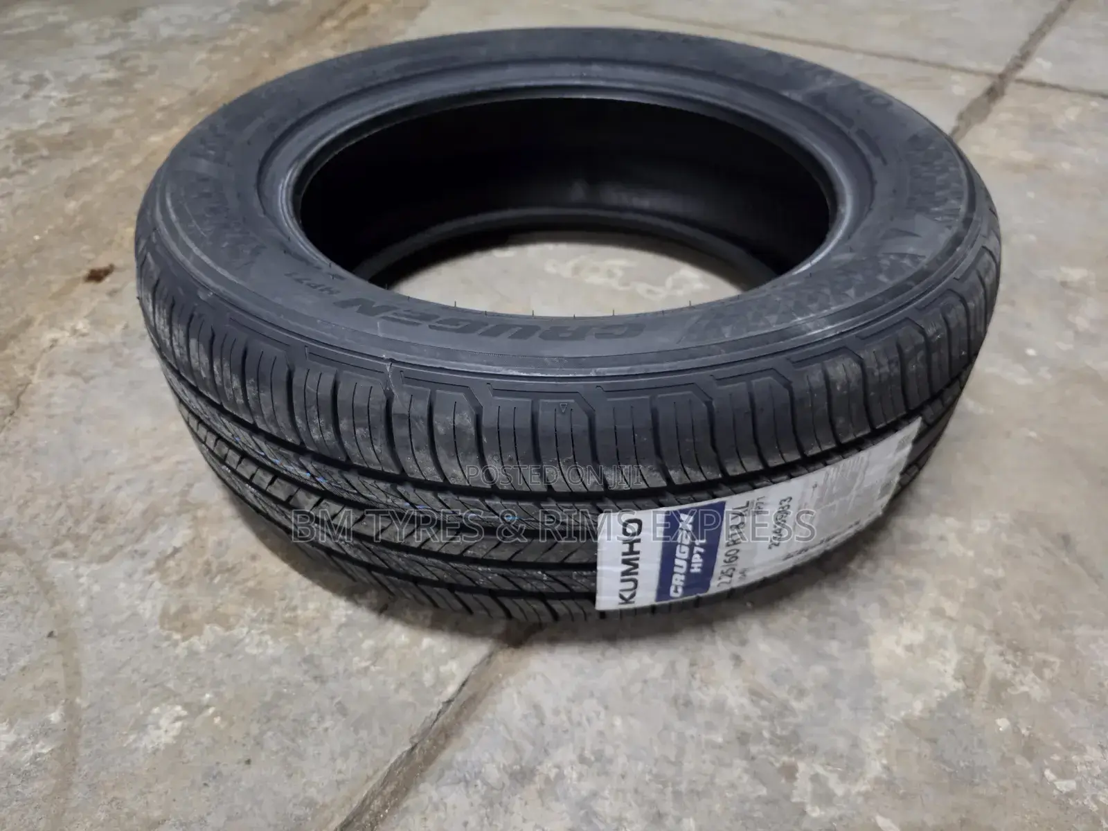 225 /60 R18 KHUMO TYRES (Korea)