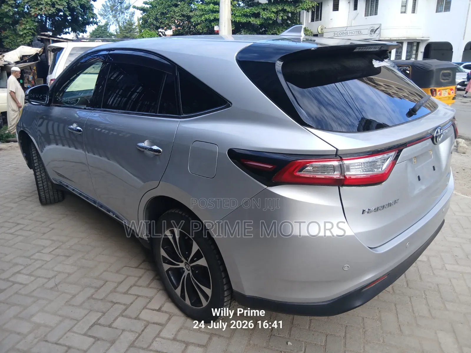 Toyota Harrier 2019 Silver