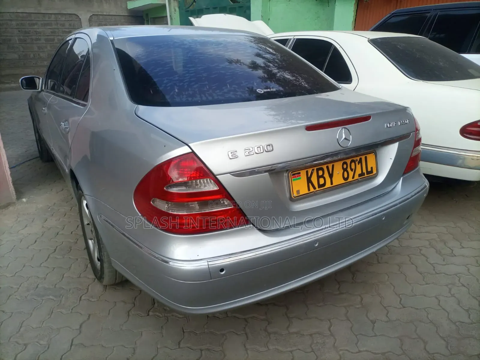 Mercedes-Benz E200 2006 Silver