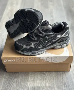 Retro ASICS Gel-Nyc in White Steel Grey.