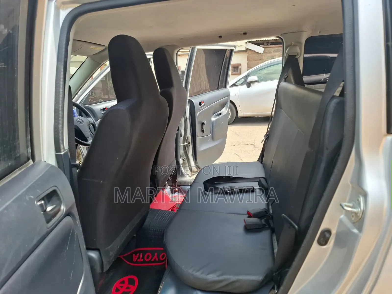 Toyota Probox 2017 Silver
