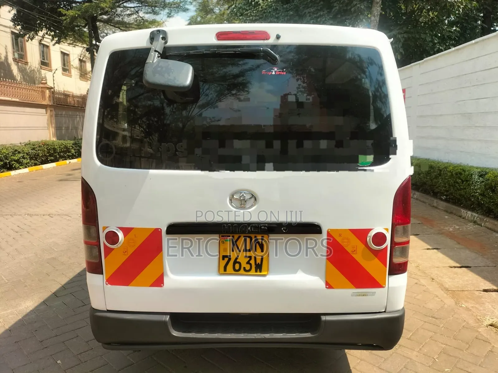 Toyota HiAce 2016 White