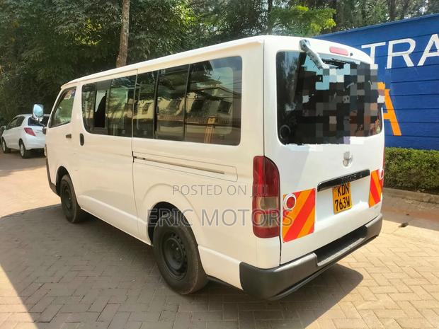 Toyota HiAce 2016 White - thumbnail 6