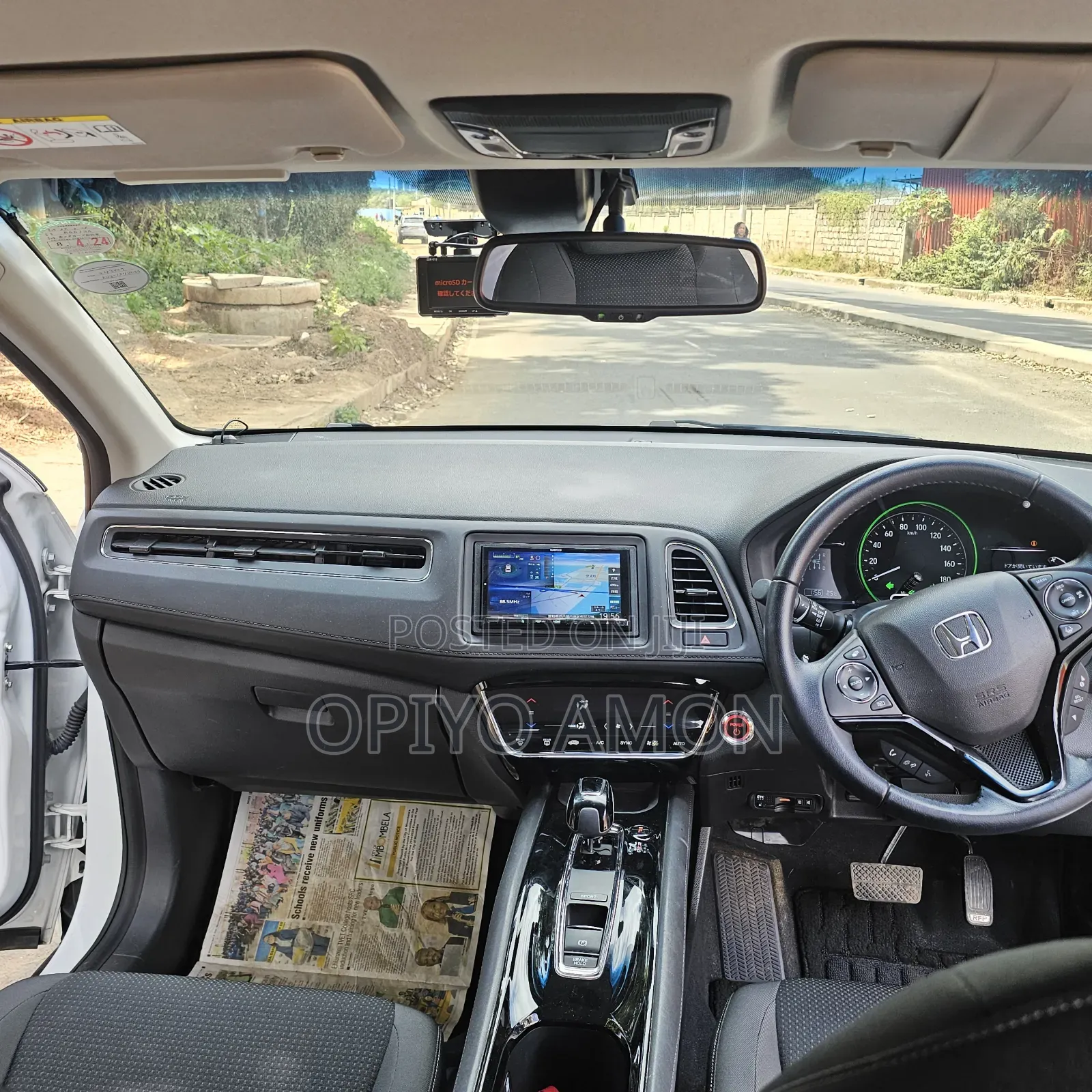Honda Vezel 2019 White