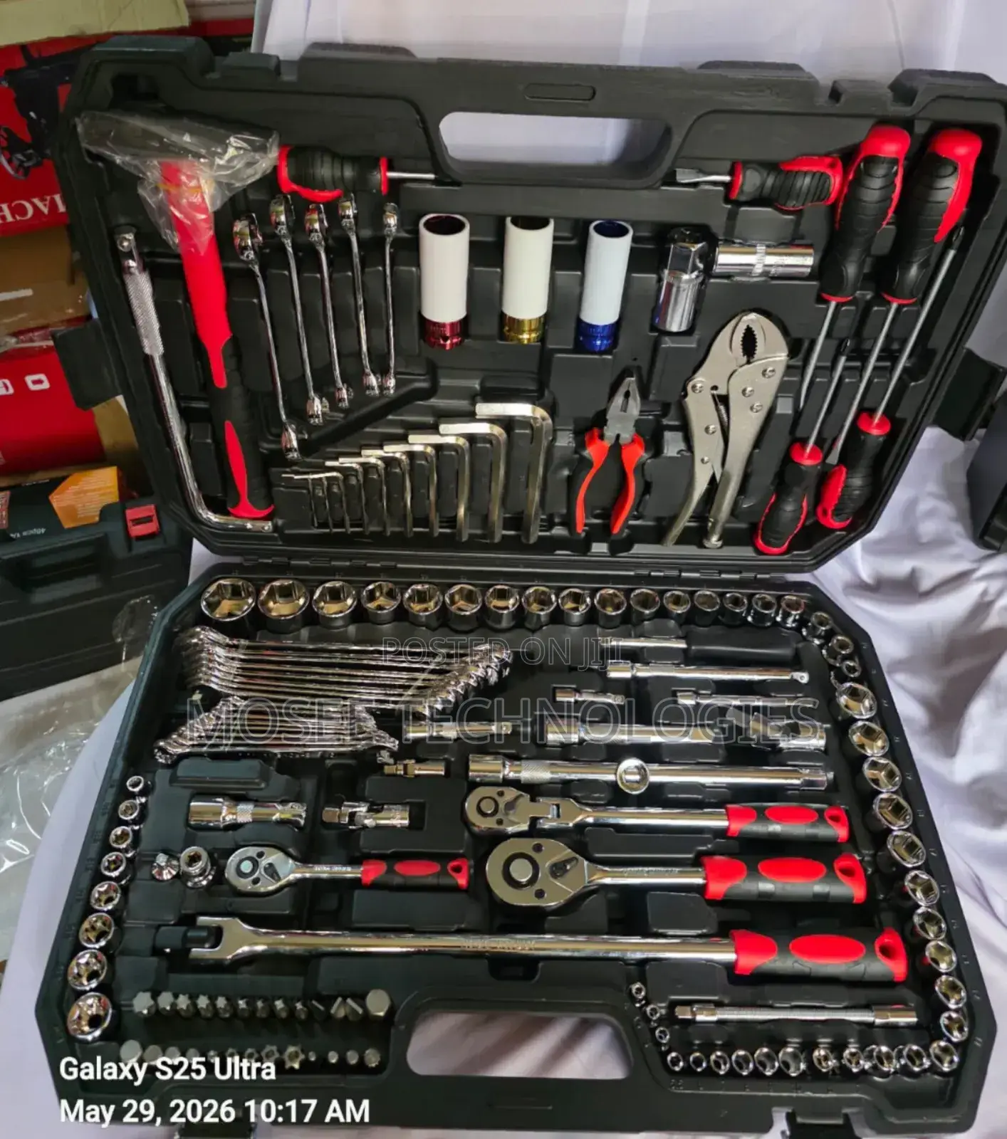 129PCS Heavy-Duty Mechanic Tool Kit With Ratchets & Sockets