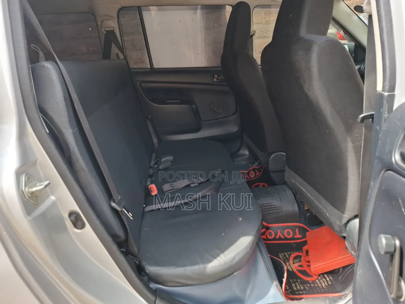 Toyota Probox 2017 Silver