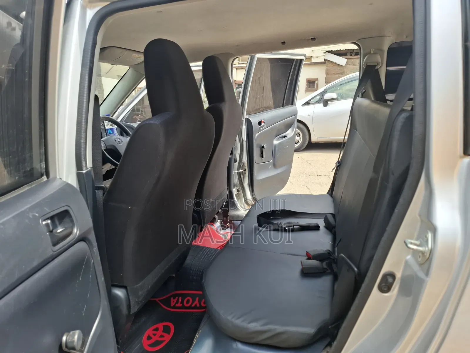 Toyota Probox 2017 Silver