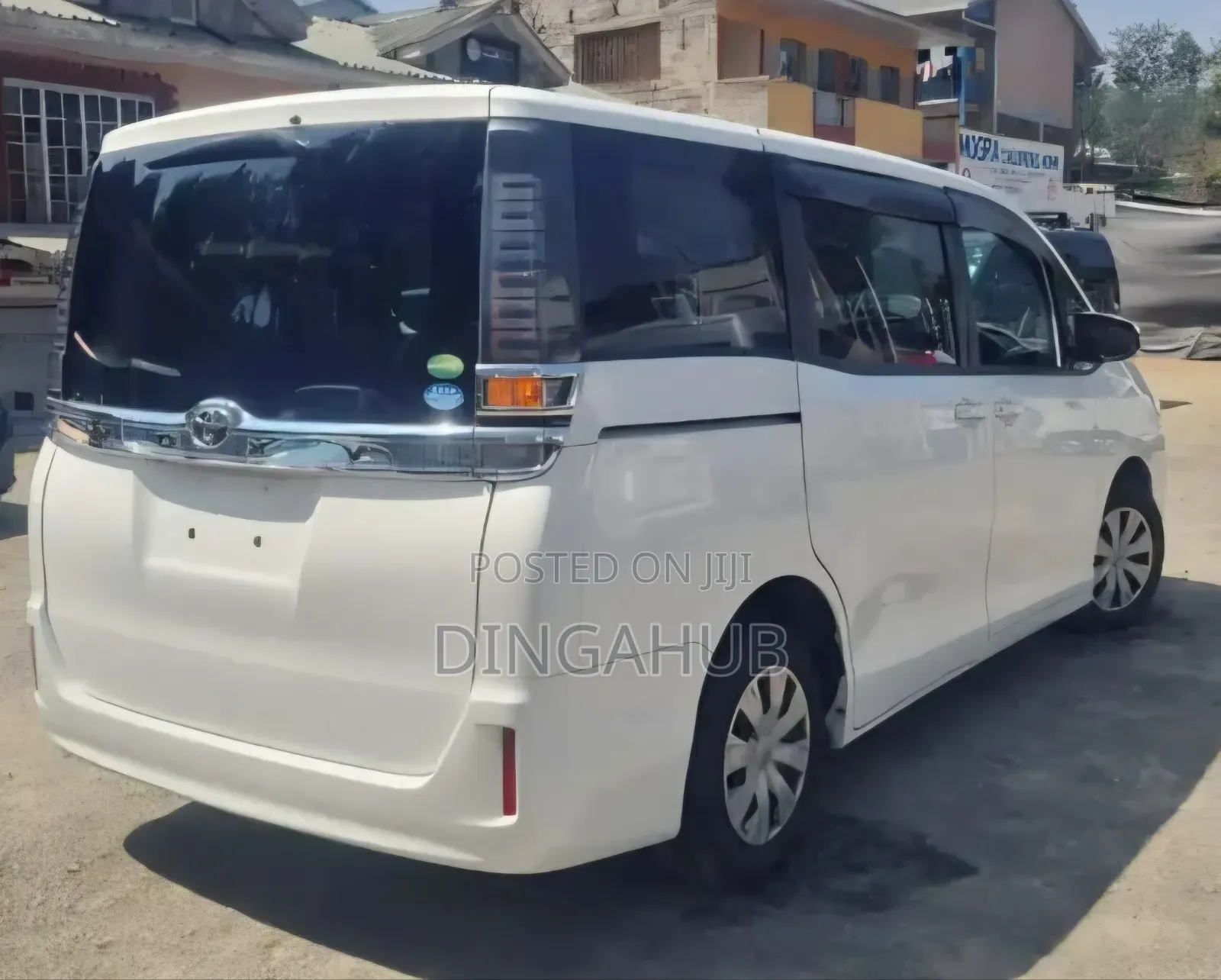 Toyota Voxy 2019 Pearl
