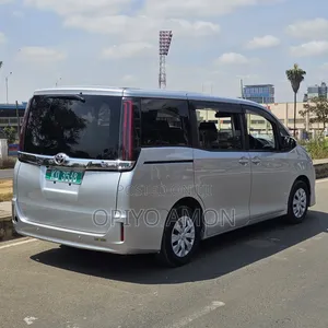 Toyota Noah 2020 Silver