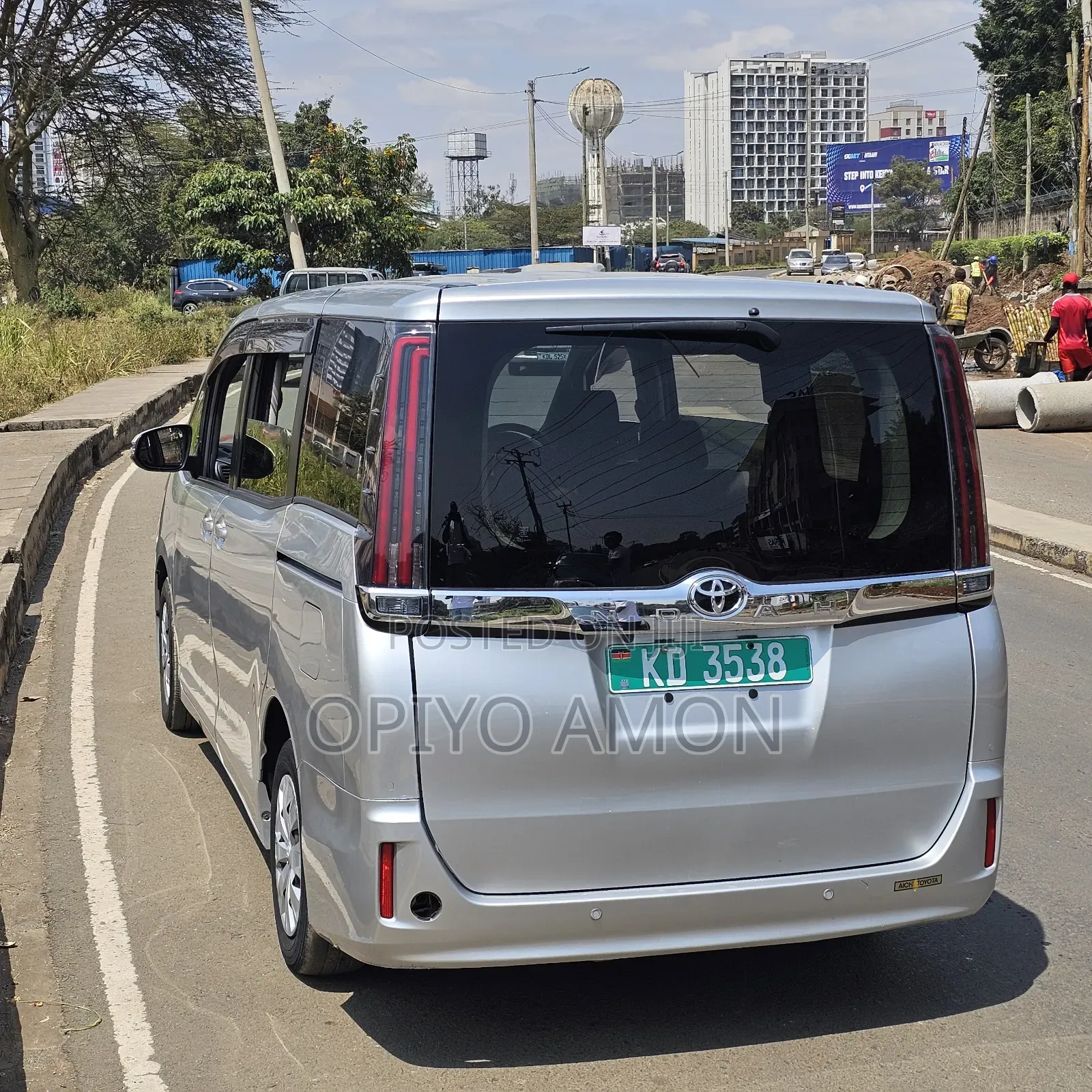 Toyota Noah 2020 Silver