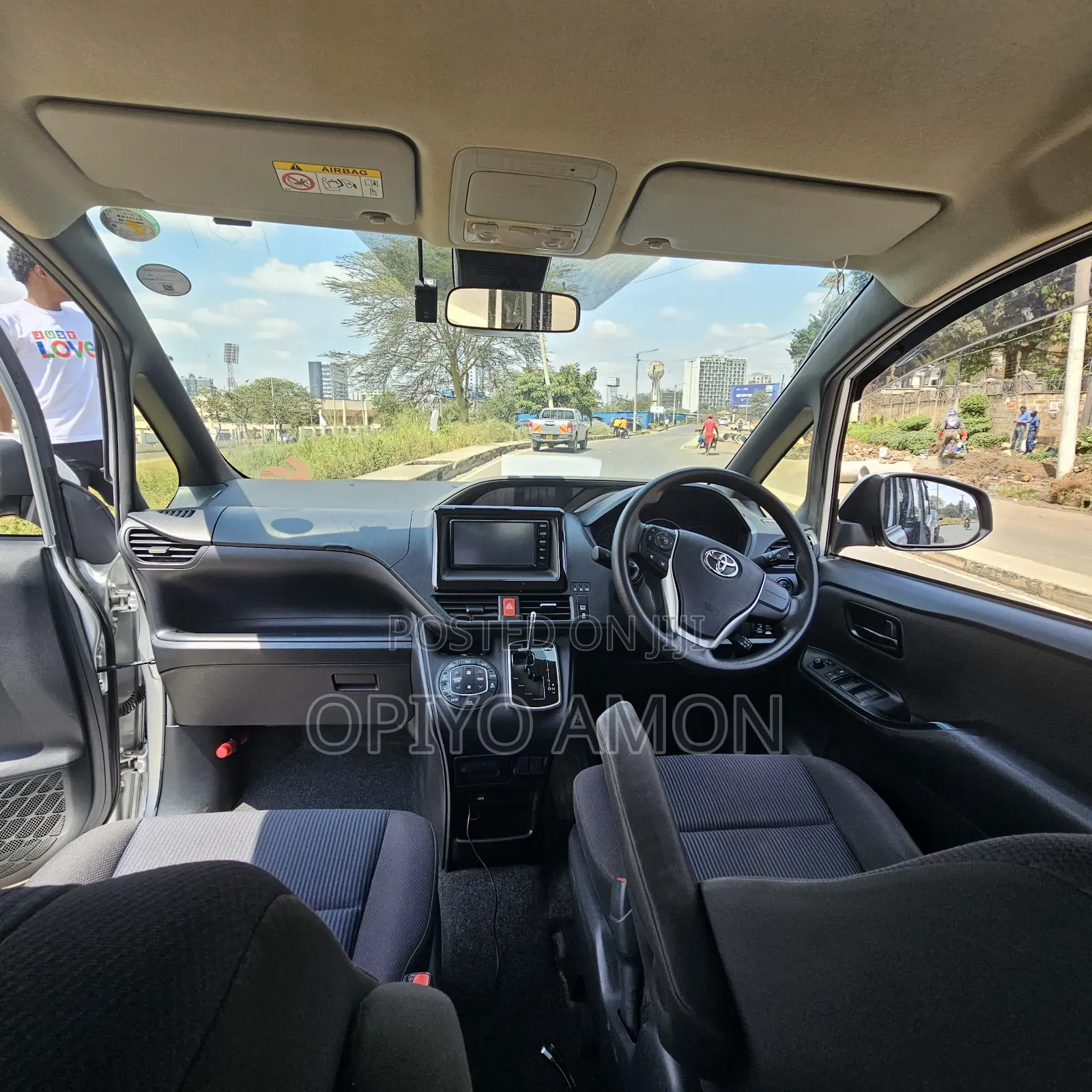 Toyota Noah 2020 Silver