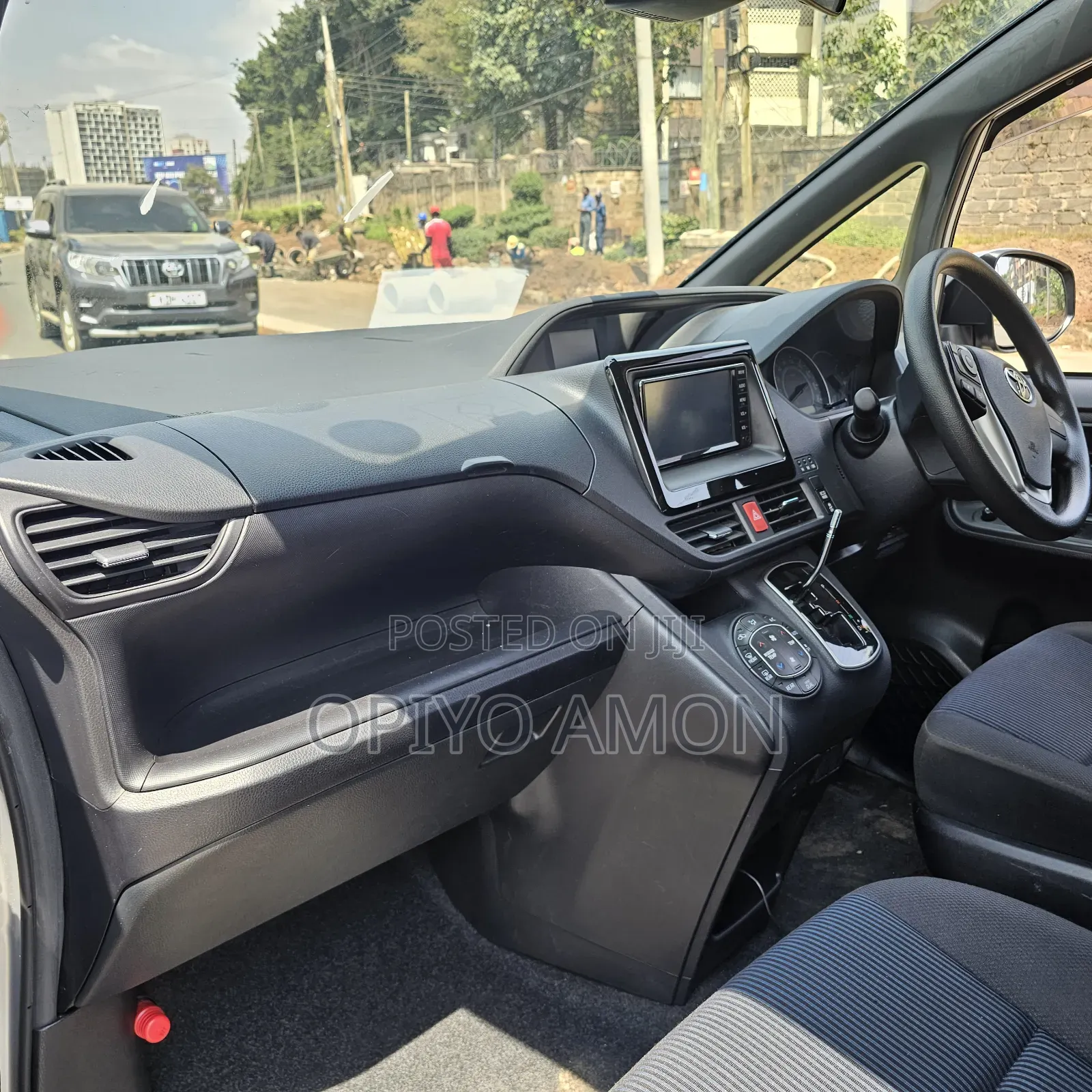 Toyota Noah 2020 Silver