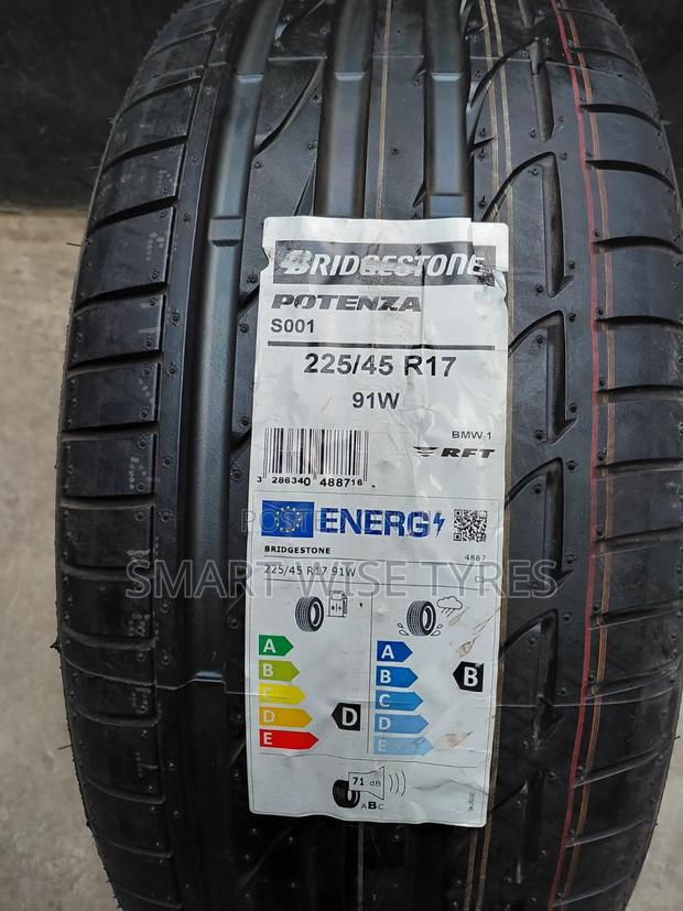 225/45r17 Bridgestone RFT