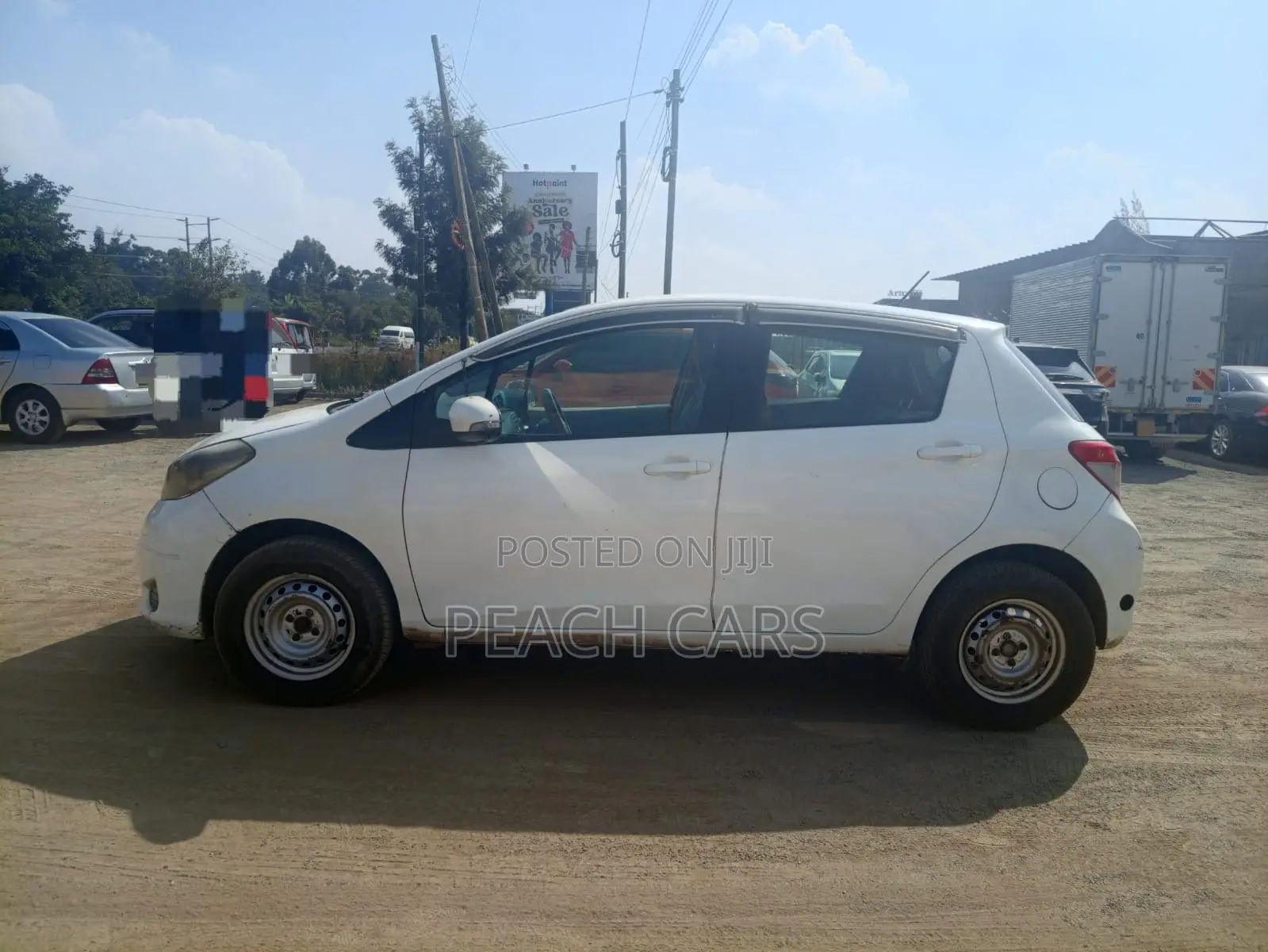 Toyota Vitz 2011 White