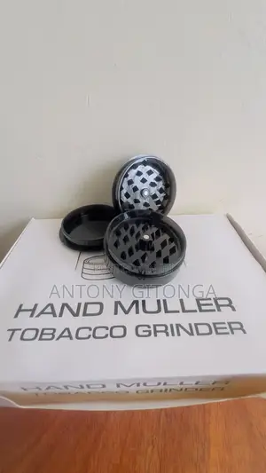 Acrylic Grinder – 2 Layer 63mm (Plain Colors)