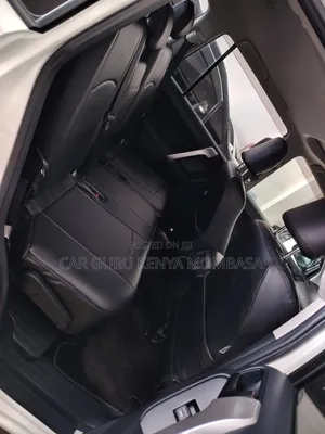 Toyota Land Cruiser Prado 2018 White