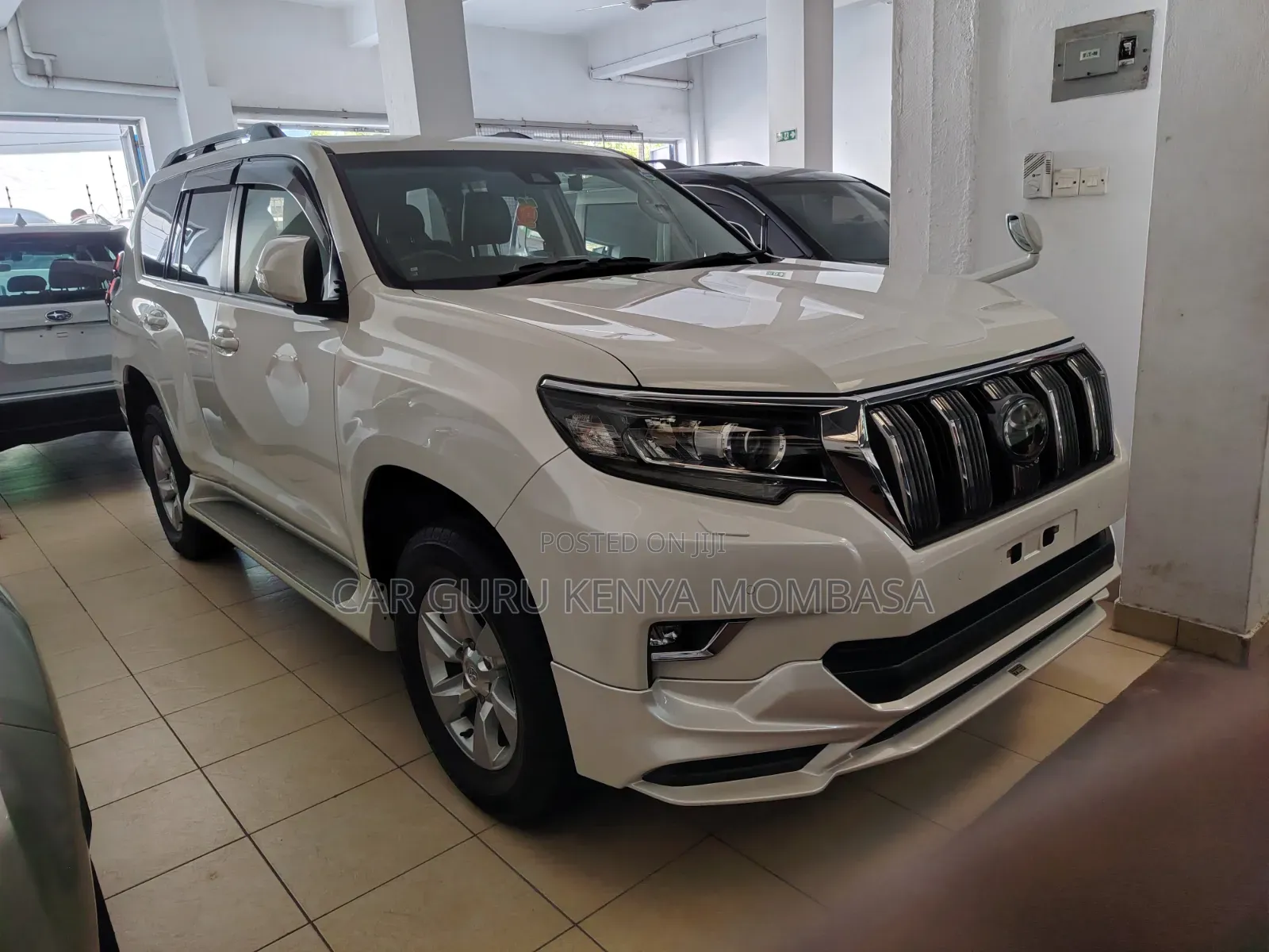 Toyota Land Cruiser Prado 2018 White