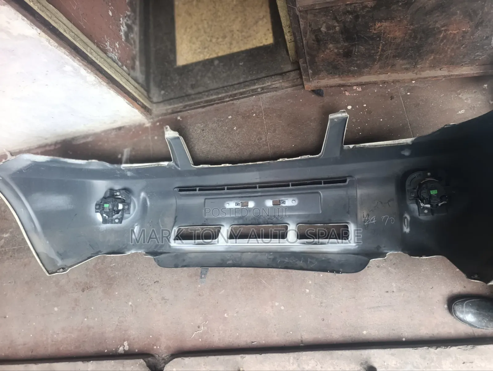 EXTRAIL 2005 Front Bumper Ex Japan