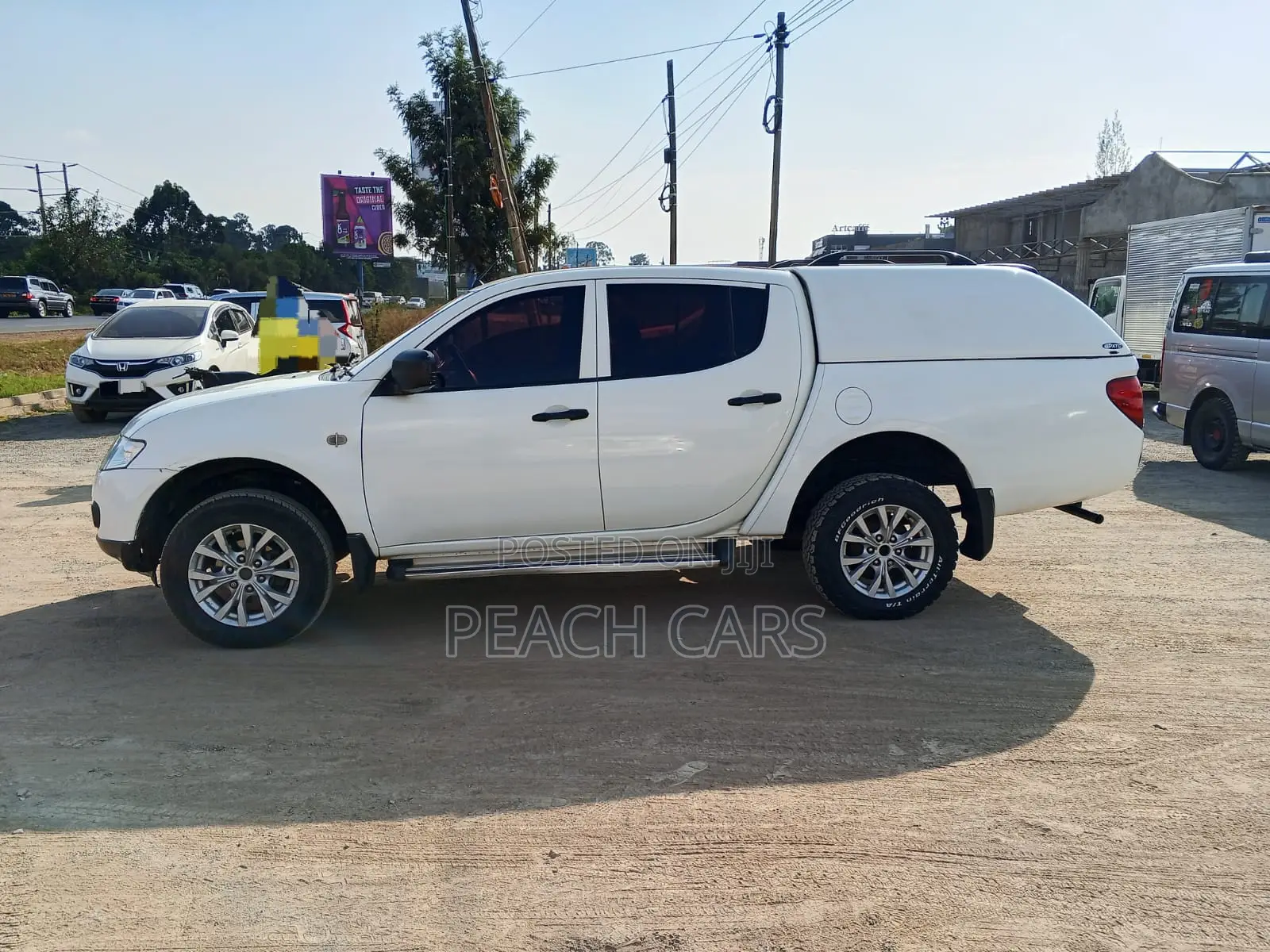 Mitsubishi L200 2014 White