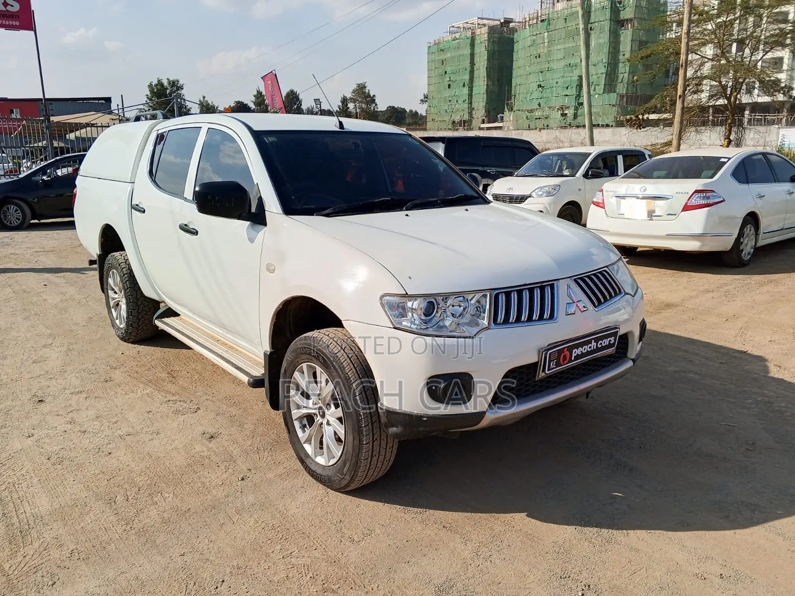 Mitsubishi L200 2014 White