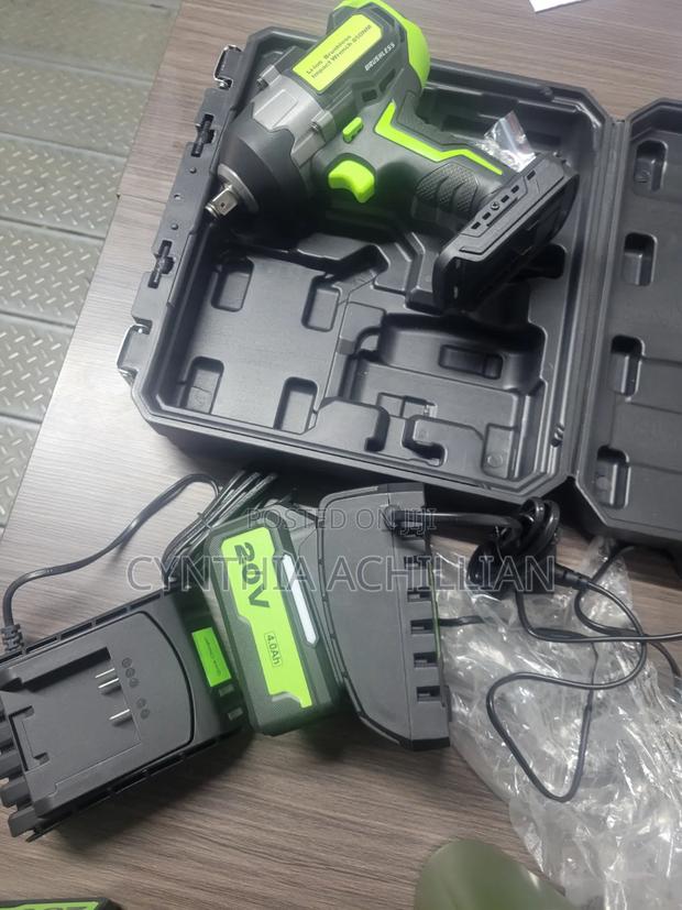 Brushless Impact Wrench - thumbnail 4
