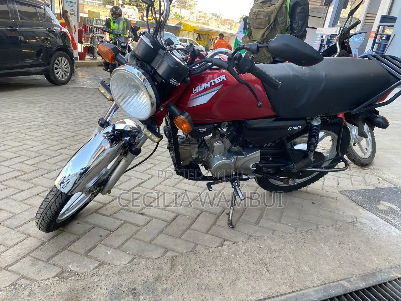 Hero Hunter 100 2022 Red