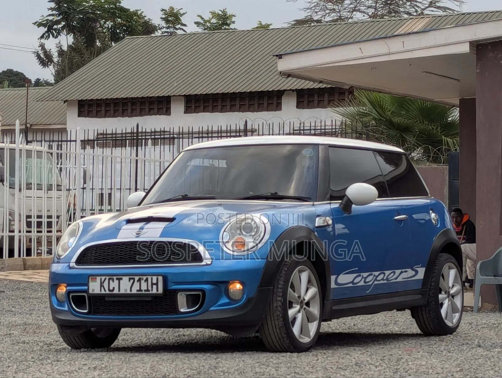 Mini Cooper 2012 Blue