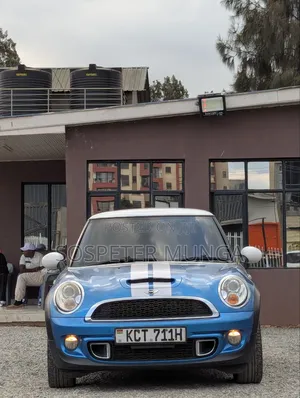 Mini Cooper 2012 Blue