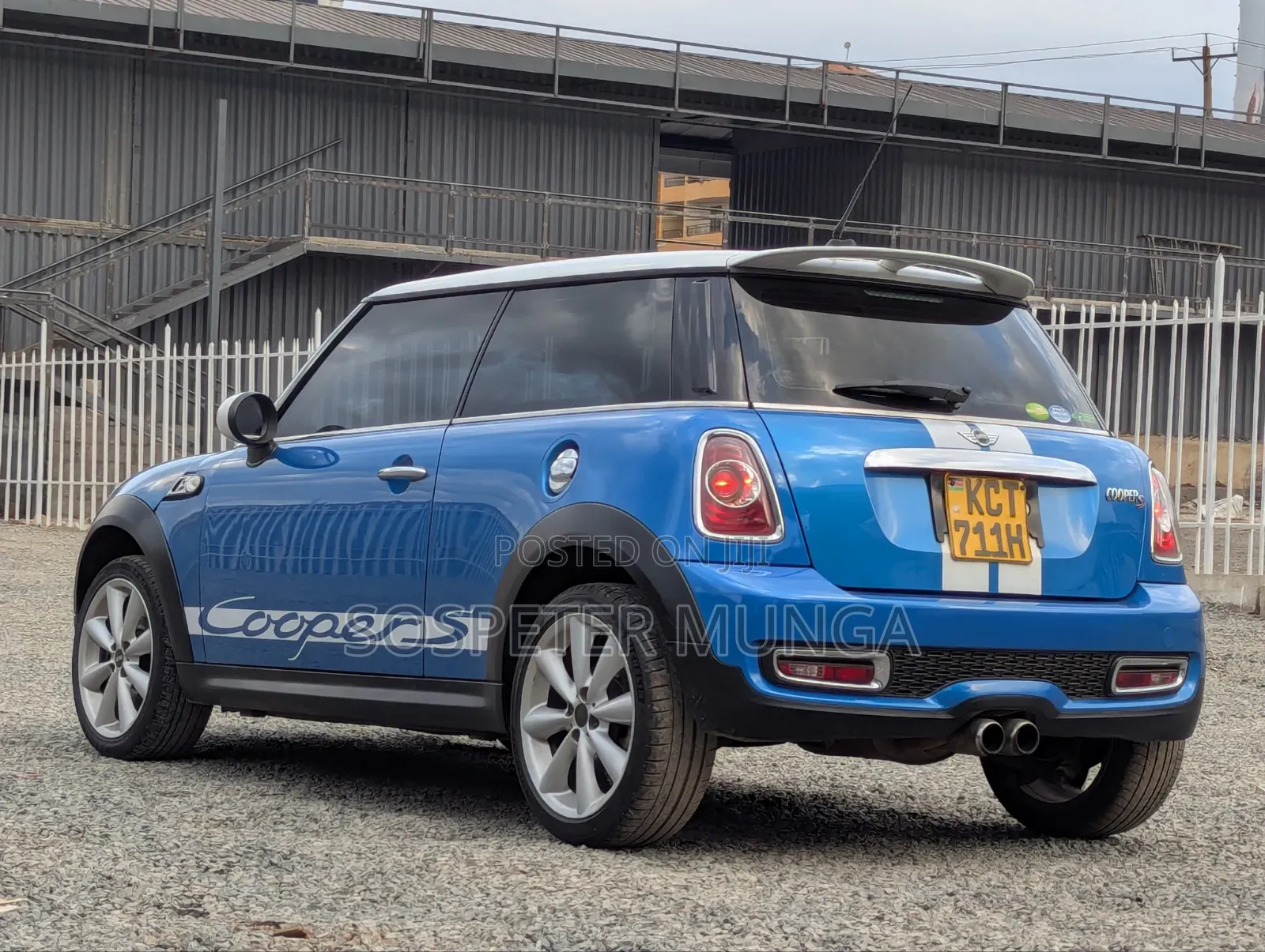Mini Cooper 2012 Blue