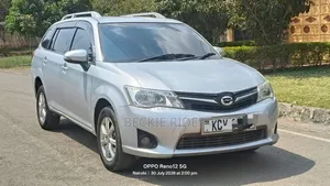Toyota Corolla Fielder 2014 Silver
