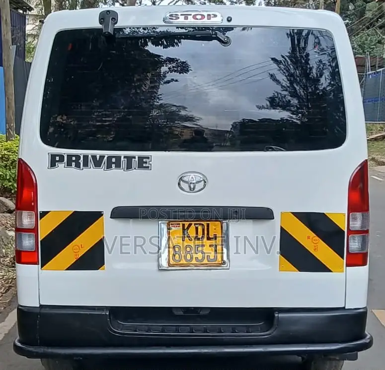 Toyota HiAce 2016 Black