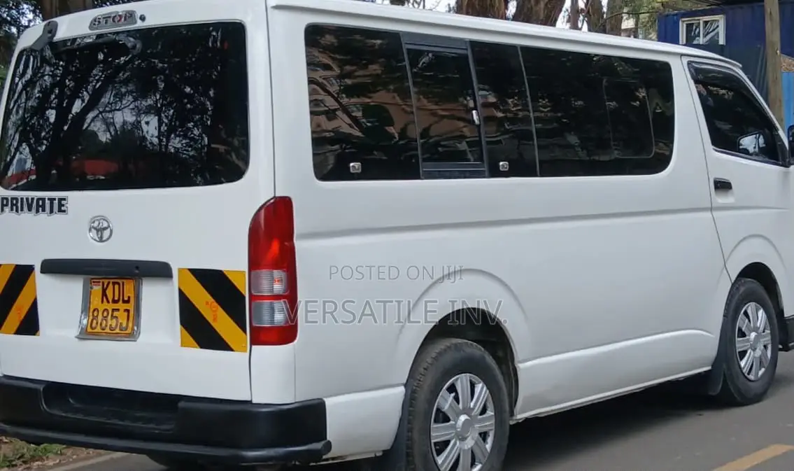 Toyota HiAce 2016 Black