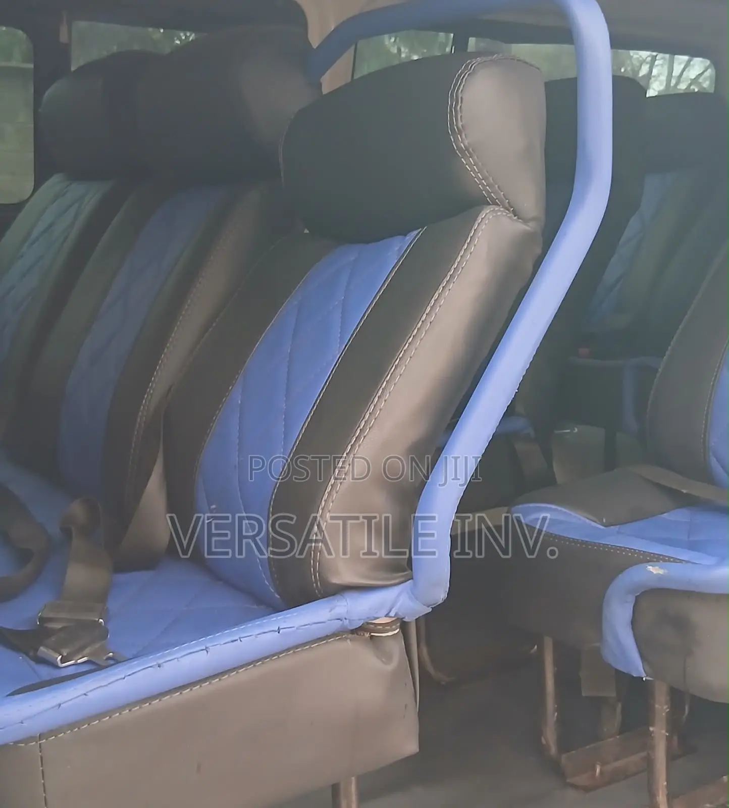 Toyota HiAce 2016 Black