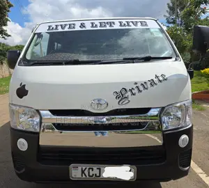 Toyota HiAce 2010 White