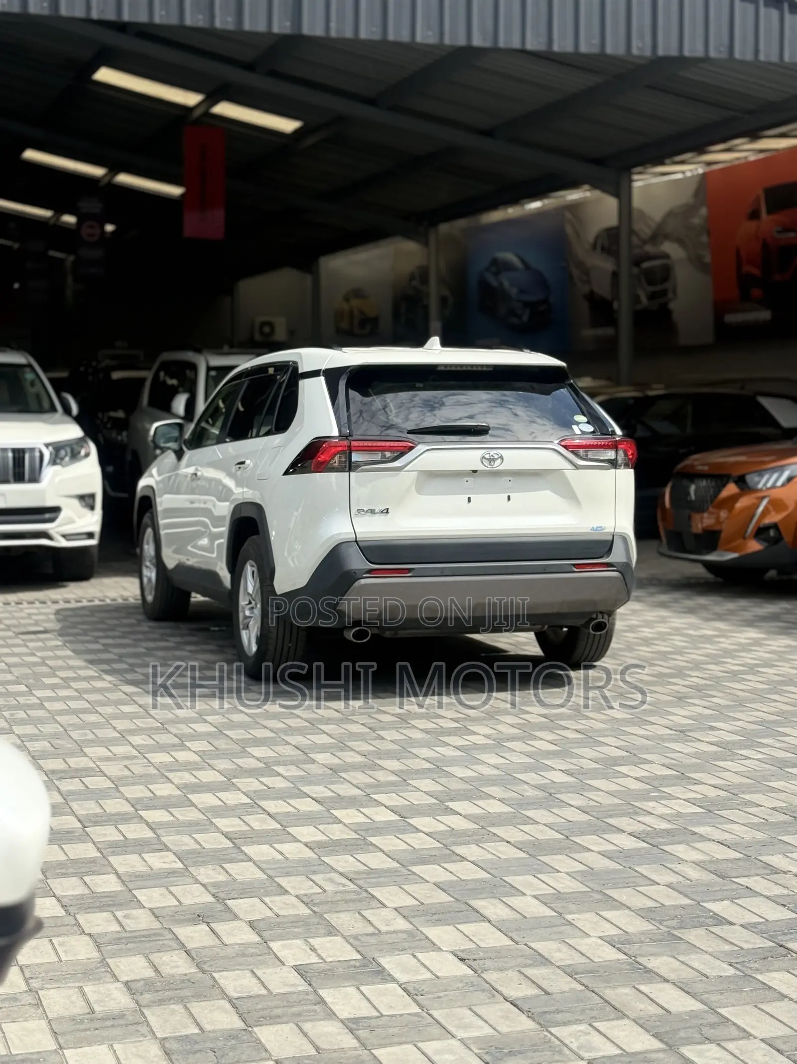 Toyota RAV4 2019 White