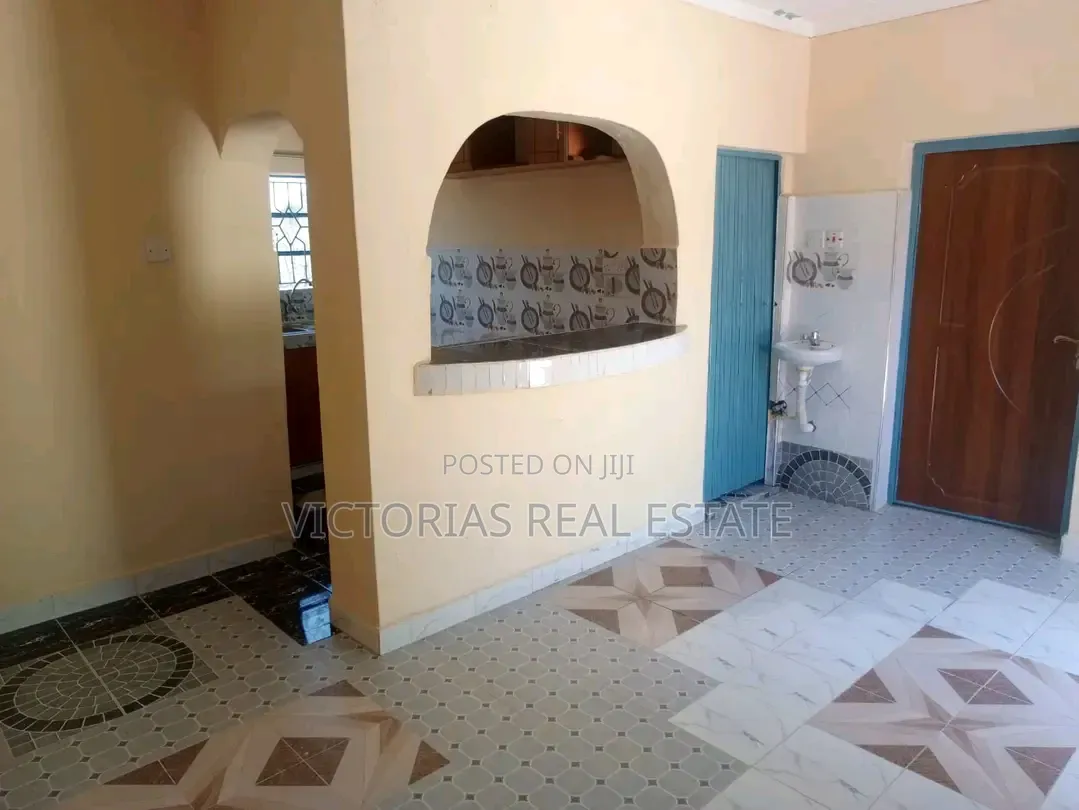 1bdrm House in Kivaa for rent