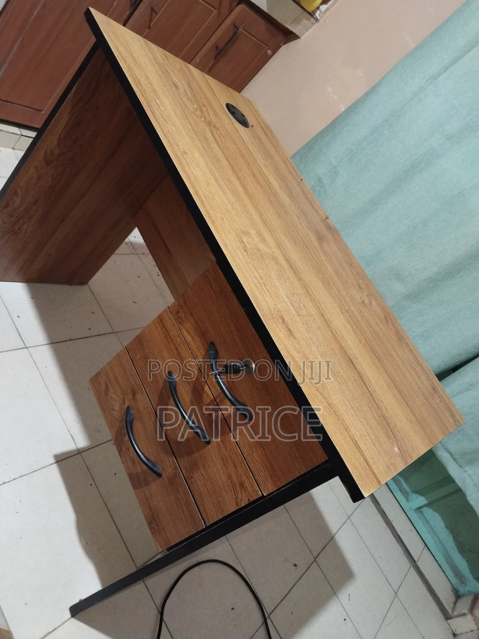 Office Desk