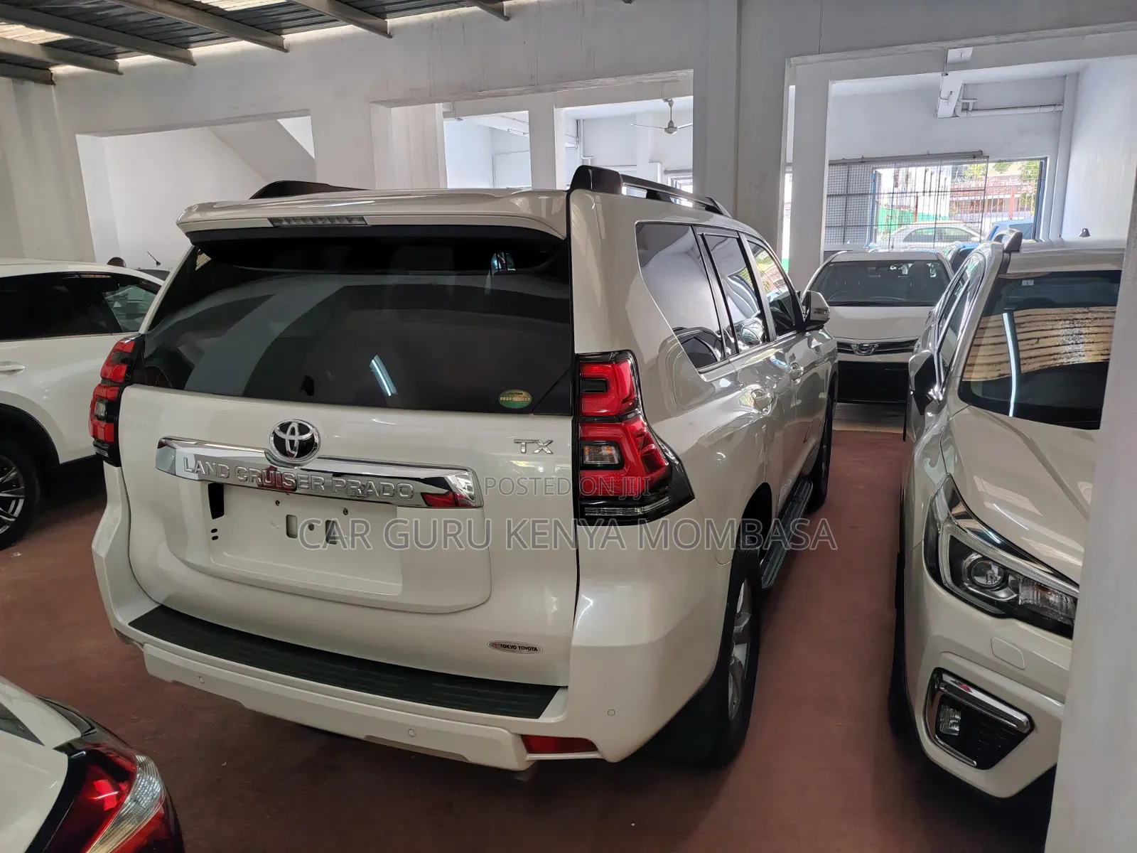 Toyota Land Cruiser Prado 2018 White