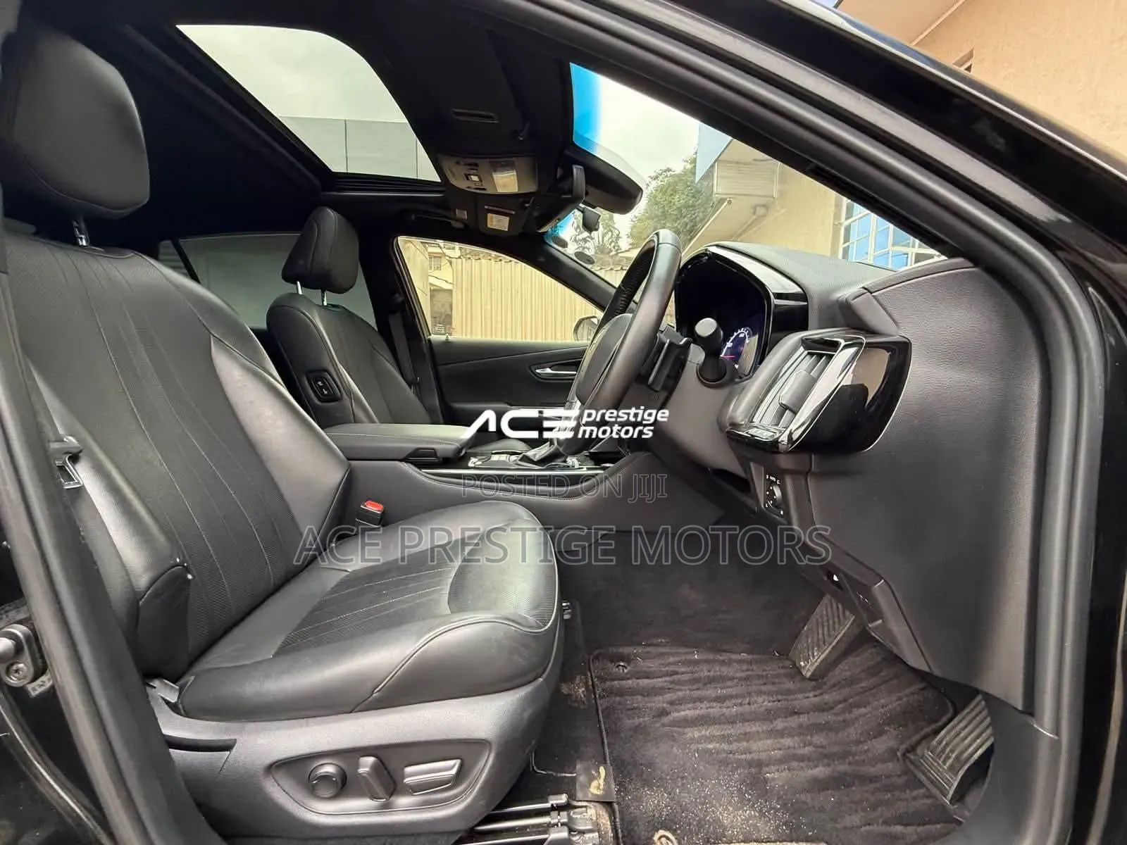 Toyota Crown 2018 Black
