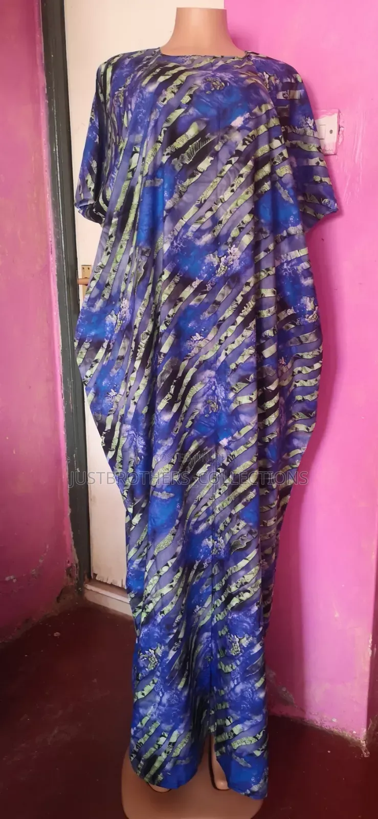Ladies Deras