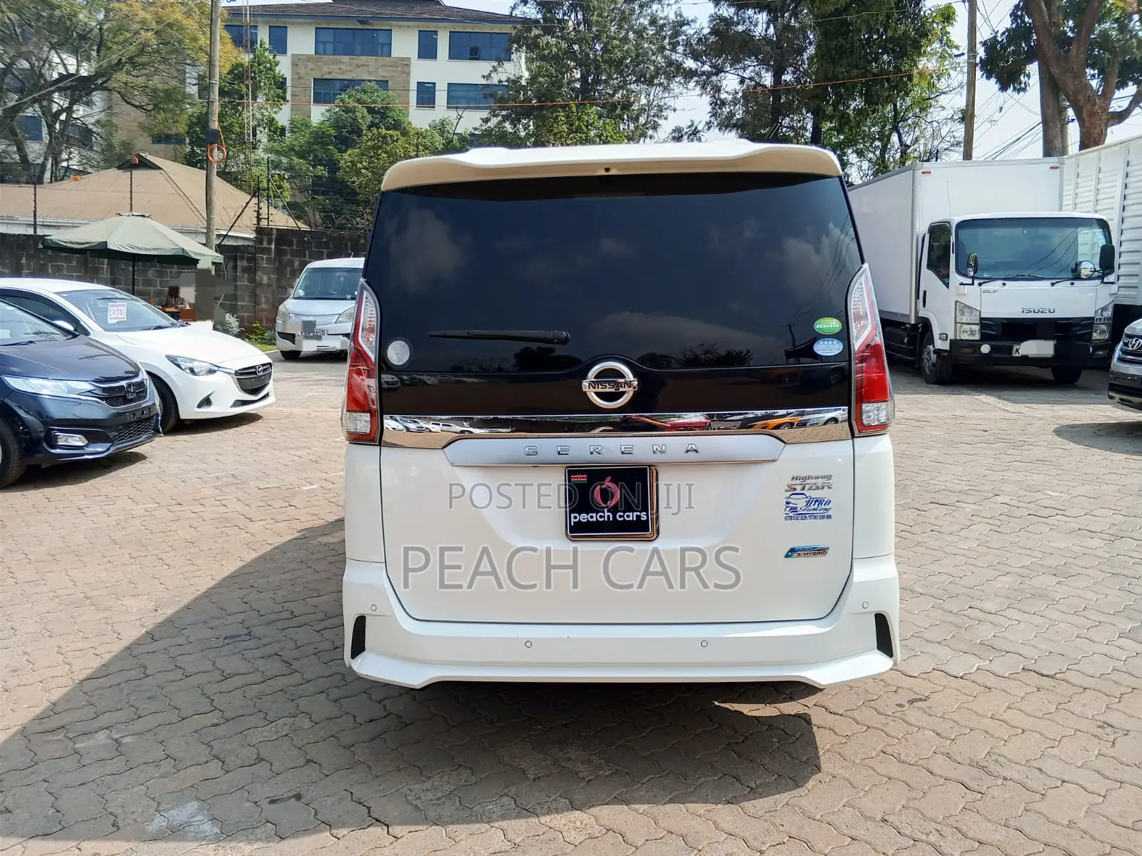 Nissan Serena 2018 White