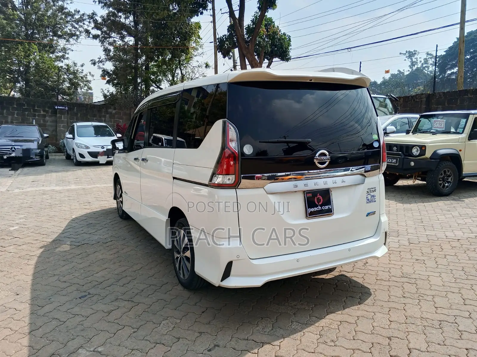 Nissan Serena 2018 White