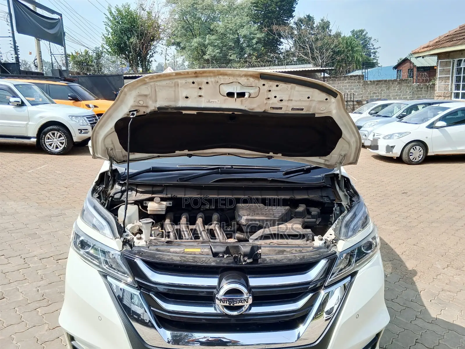 Nissan Serena 2018 White