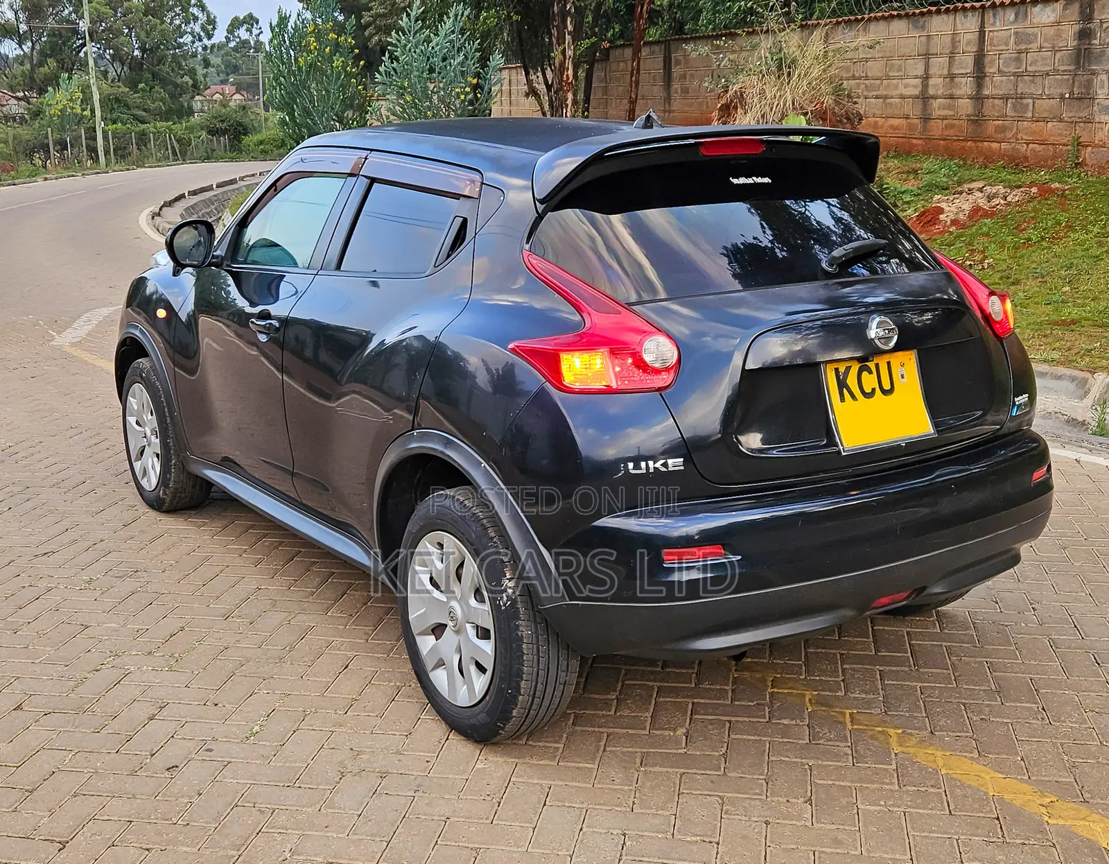 Nissan Juke 2012 Black