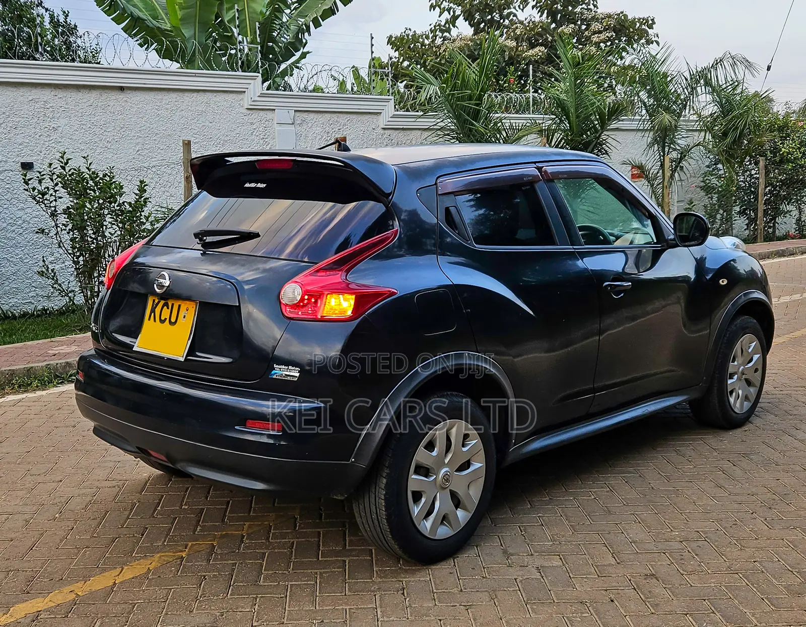 Nissan Juke 2012 Black