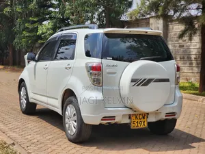 Toyota Rush 1.5 AWD 2012 White